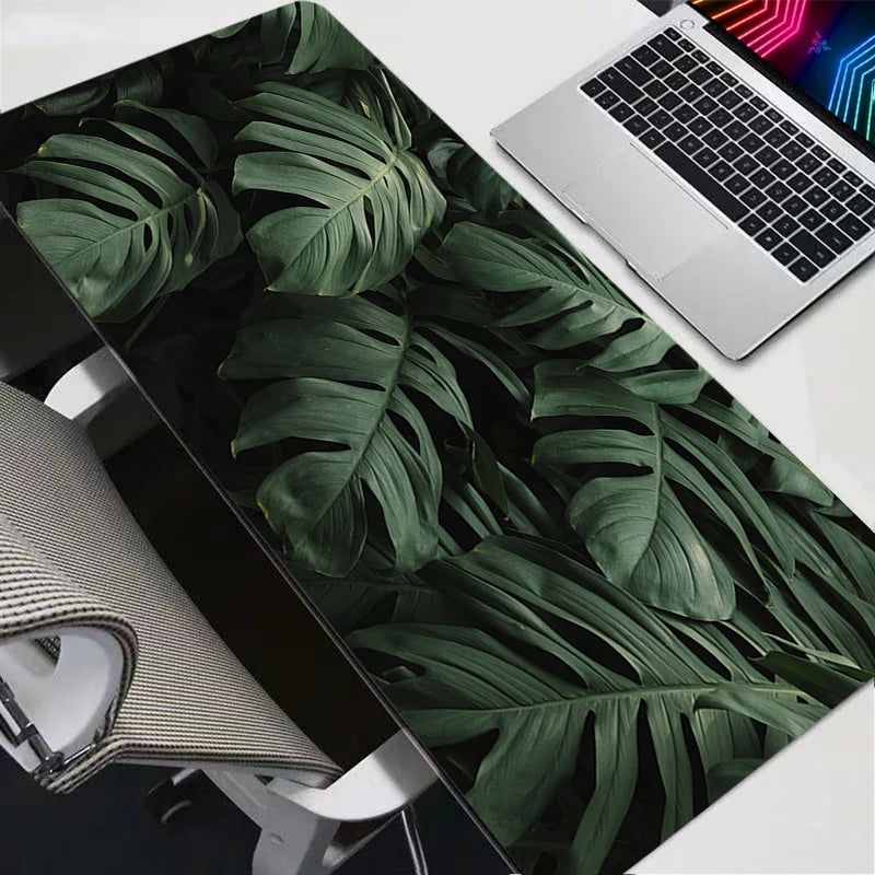 Monstera-leaf Pad