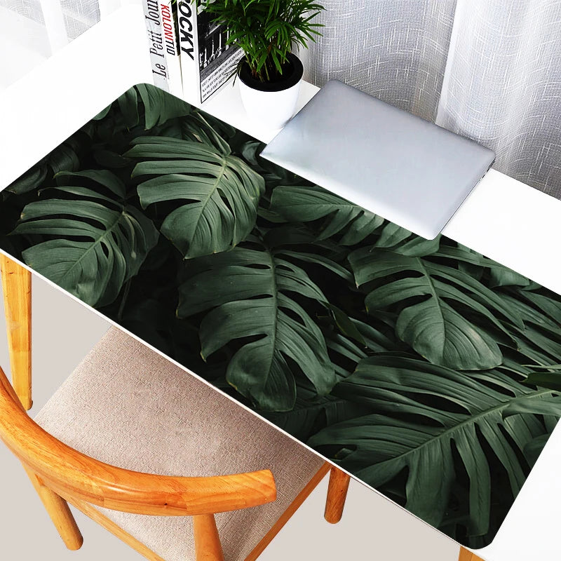 Monstera-leaf Pad